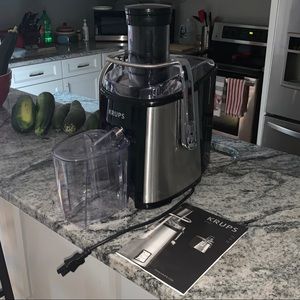 Brand New KRUPS Juicer / Juice Extractor
